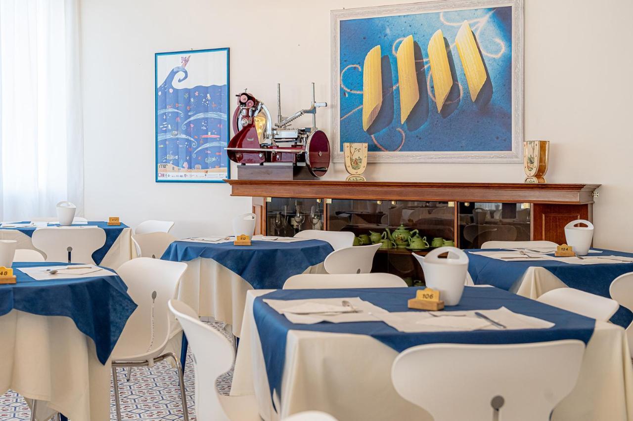 Hotel City Milano Marittima Buitenkant foto